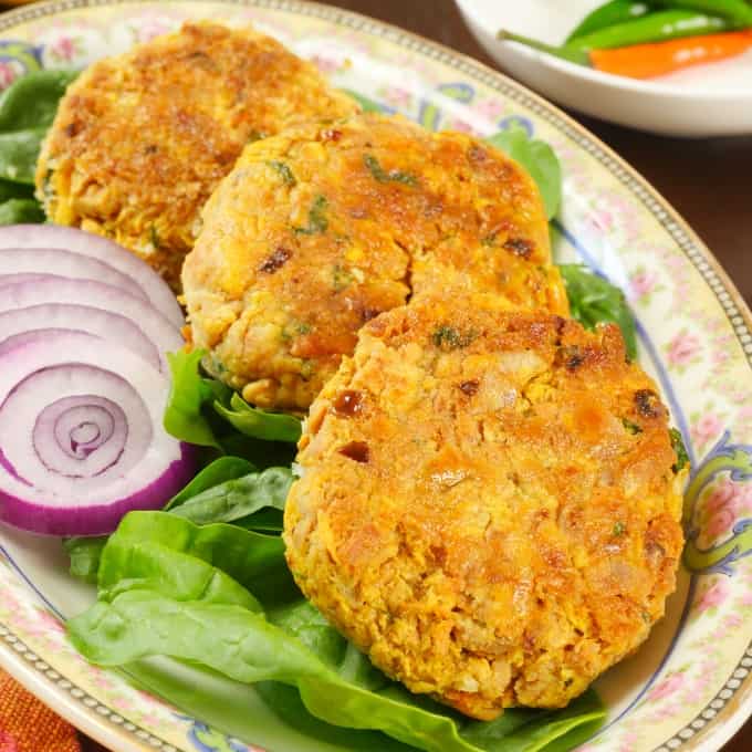 Thai Fish Cakes (Tawt Man Blaa Krai) » Temple of Thai